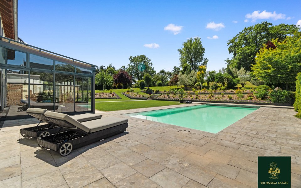 Außenansicht mit Blick auf den Garten