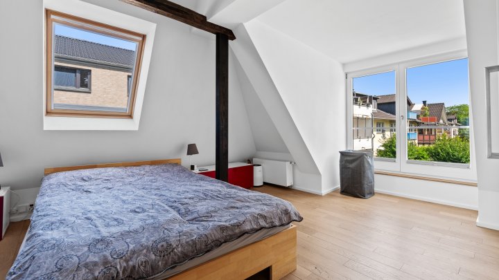 Top saniertes Einfamilienhaus in Bonn Castell