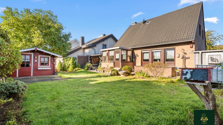 Platz für die ganze Familie! Fertighaus mit 4 Schlafzimmern und Garten